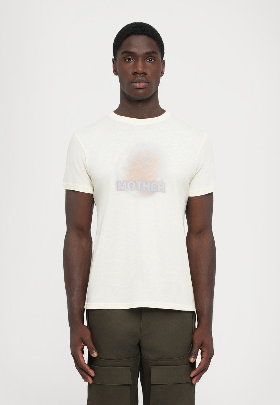 Футболка BLUEMARBLE BLURRED MOTHER EARTH, Ecru/Off-White, Белый, Футболка BLUEMARBLE BLURRED MOTHER EARTH, Ecru/Off-White
Футболка BLUEMARBLE BLURRED MOTHER EARTH, Ecru/Off-White, Белый, Футболка BLUEMARBLE BLURRED MOTHER EARTH, Ecru/Off-White