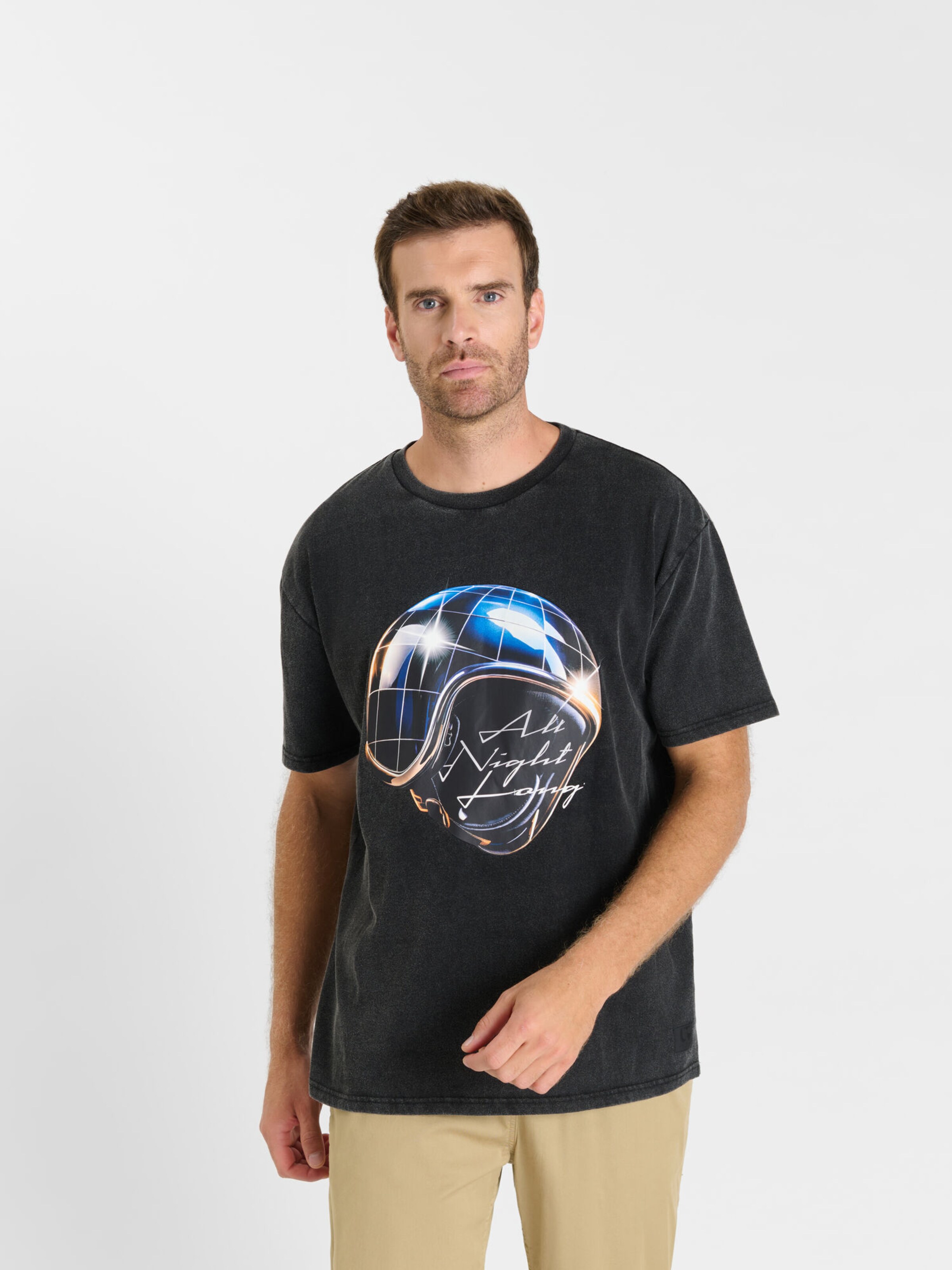 Le Temps Des Cerises Футболка 'Ceramica' в черном цвете
Le Temps Des Cerises Футболка 'Ceramica' в черном цвете