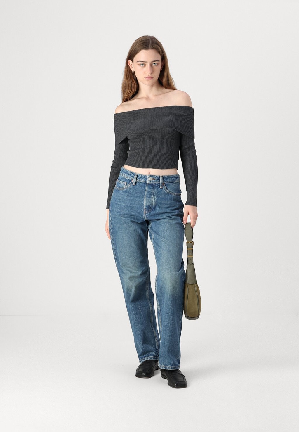 Джемпер NINA Guess, серый деним
Джемпер NINA Guess, серый деним