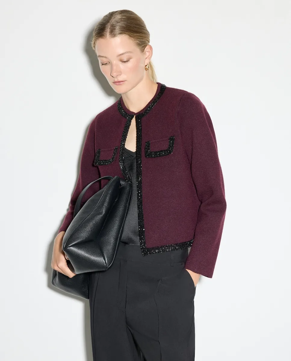 Однотонная короткая женская куртка Woman El Corte Inglés, баклажановый
Однотонная короткая женская куртка Woman El Corte Inglés, баклажановый