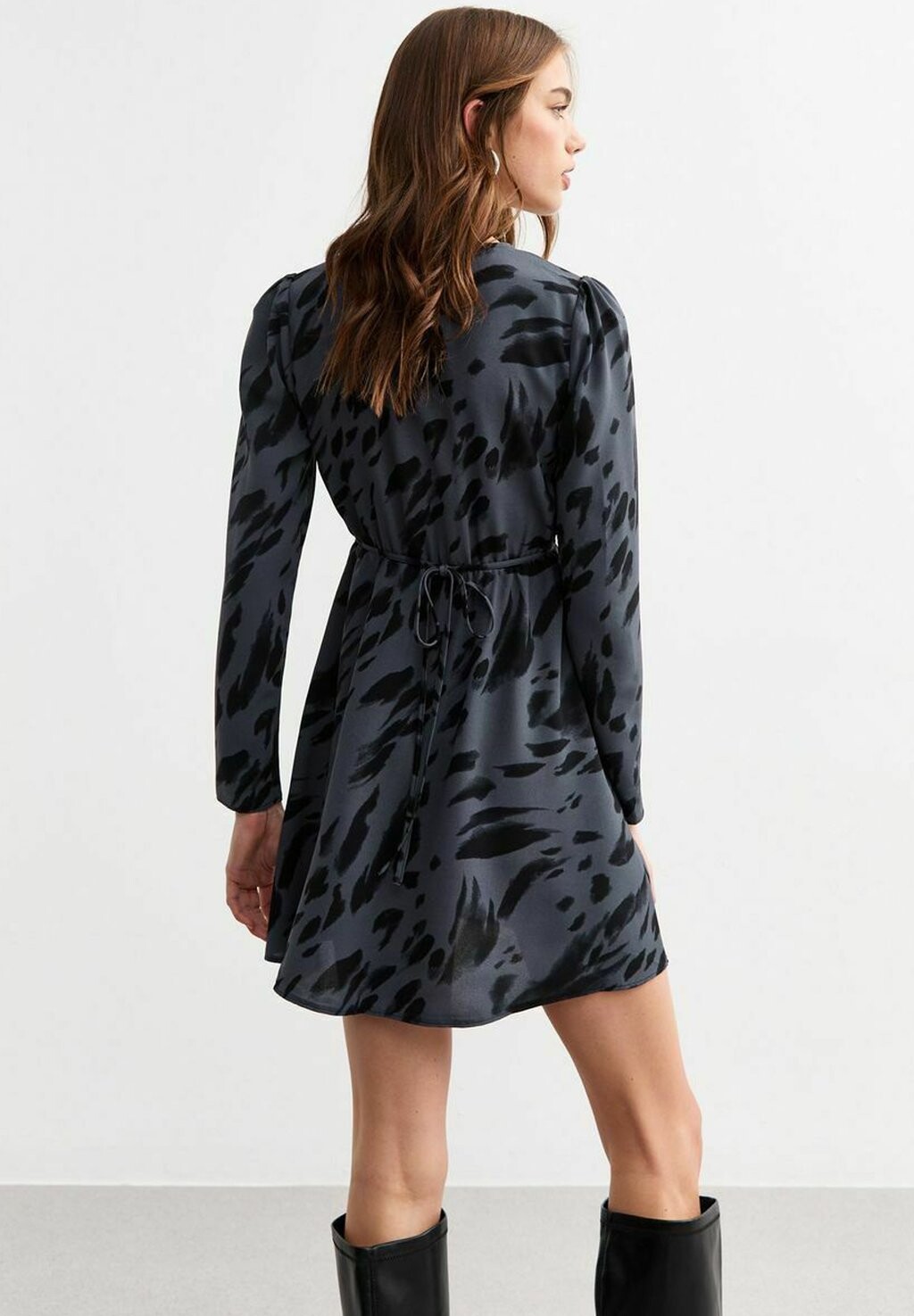 Повседневное платье BLUR New Look, синий
Повседневное платье BLUR New Look, синий