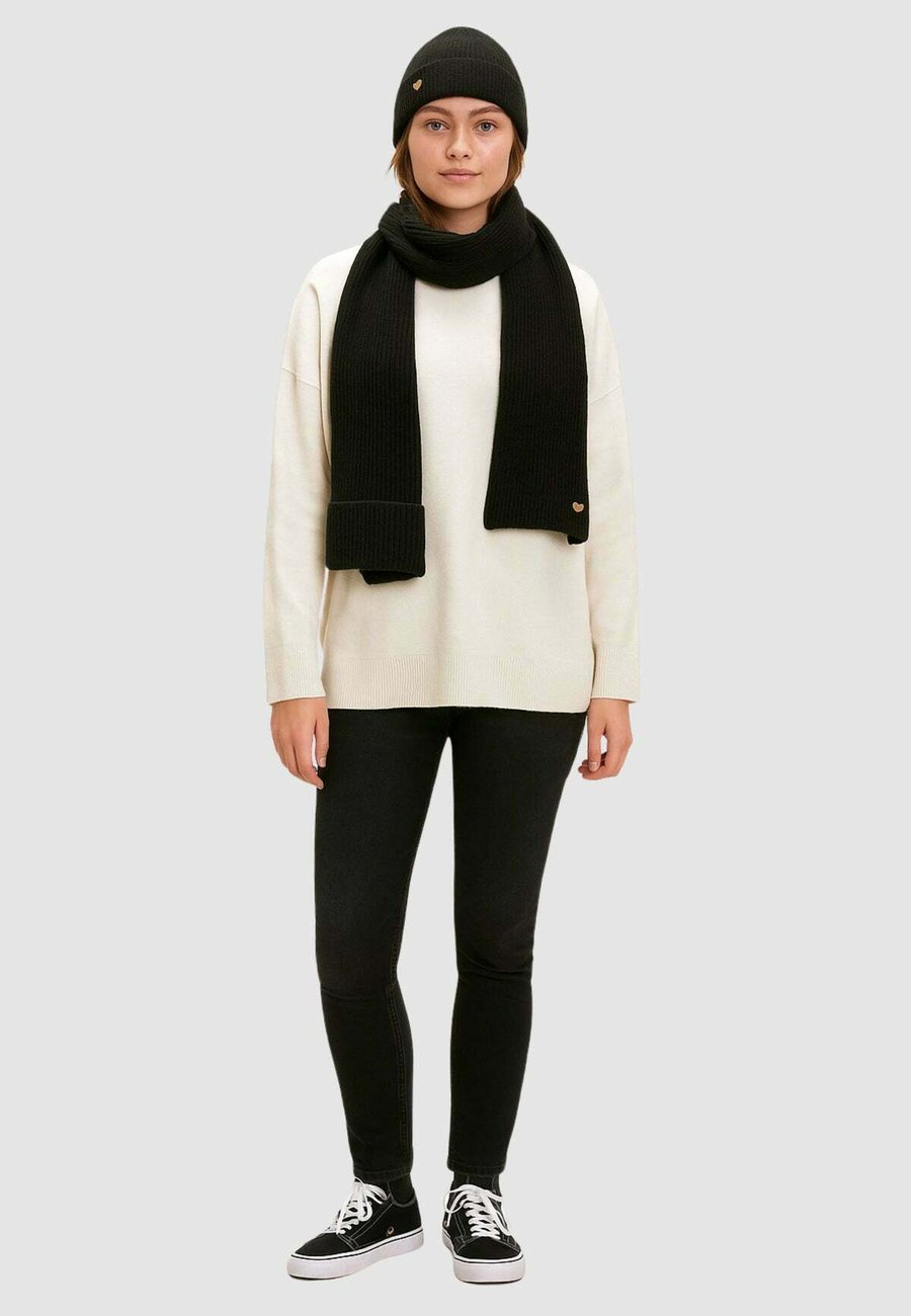 Шапка Pieces SET, Nero/Black
Шапка Pieces SET, Nero/Black