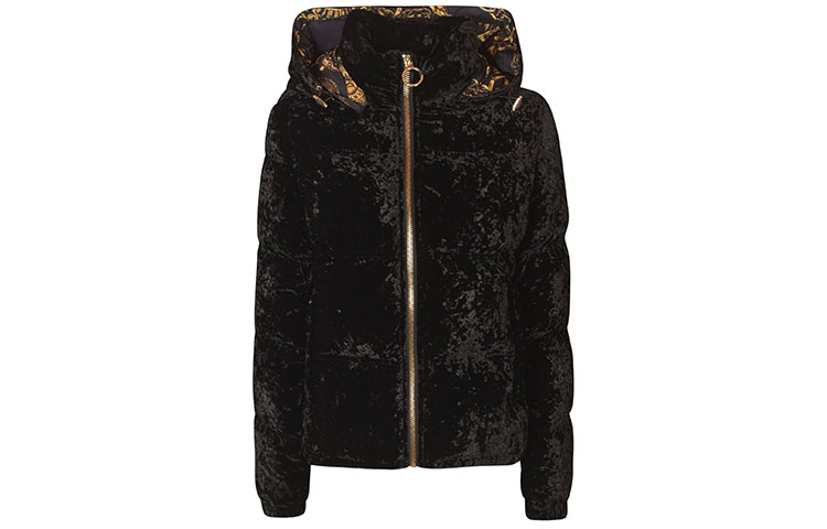 VERSACE JEANS Короткое пальто женское черное
VERSACE JEANS Короткое пальто женское черное