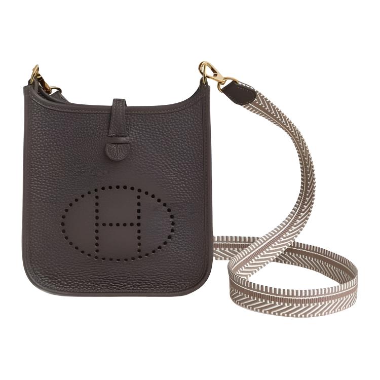 HERMES Миниатюрная женская сумка через плечо Evelyne Taurillon из кожи Clemence в цвете эбеновое дерево
HERMES Миниатюрная женская сумка через плечо Evelyne Taurillon из кожи Clemence в цвете эбеновое дерево