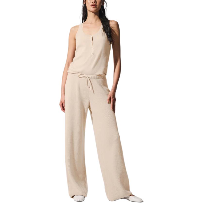 Женские повседневные брюки, прямого кроя Alo Yoga, australian nut/macadamia
Женские повседневные брюки, прямого кроя Alo Yoga, australian nut/macadamia