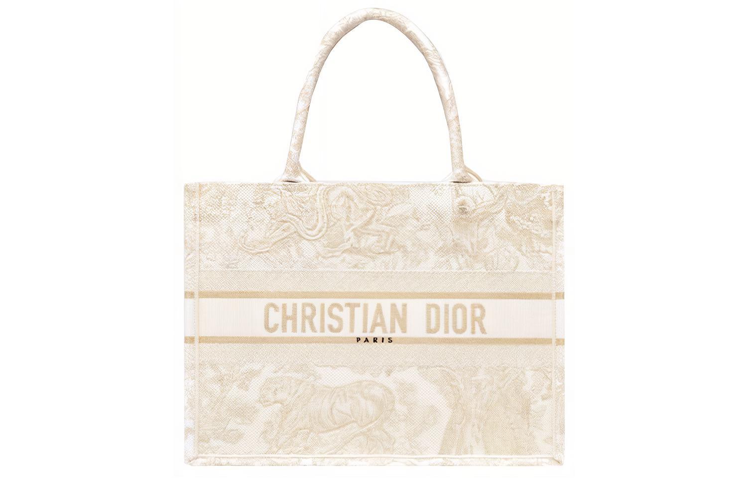 Сумка-шоппер BookTote с вышивкой, сумка через плечо, дамская сумочка, средняя, женская, золотистого цвета Dior, gift set(basic set+box+shopping bag)
Сумка-шоппер BookTote с вышивкой, сумка через плечо, дамская сумочка, средняя, женская, золотистого цвета Dior, gift set(basic set+box+shopping bag)