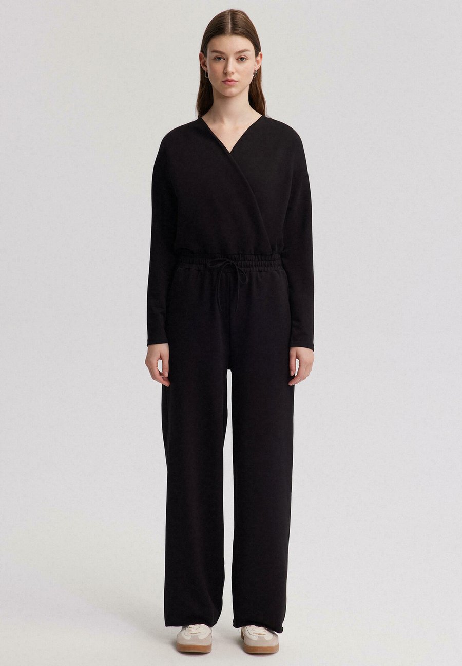 Комбинезон Touché Privé WITH WAISTBAND, Black
Комбинезон Touché Privé WITH WAISTBAND, Black