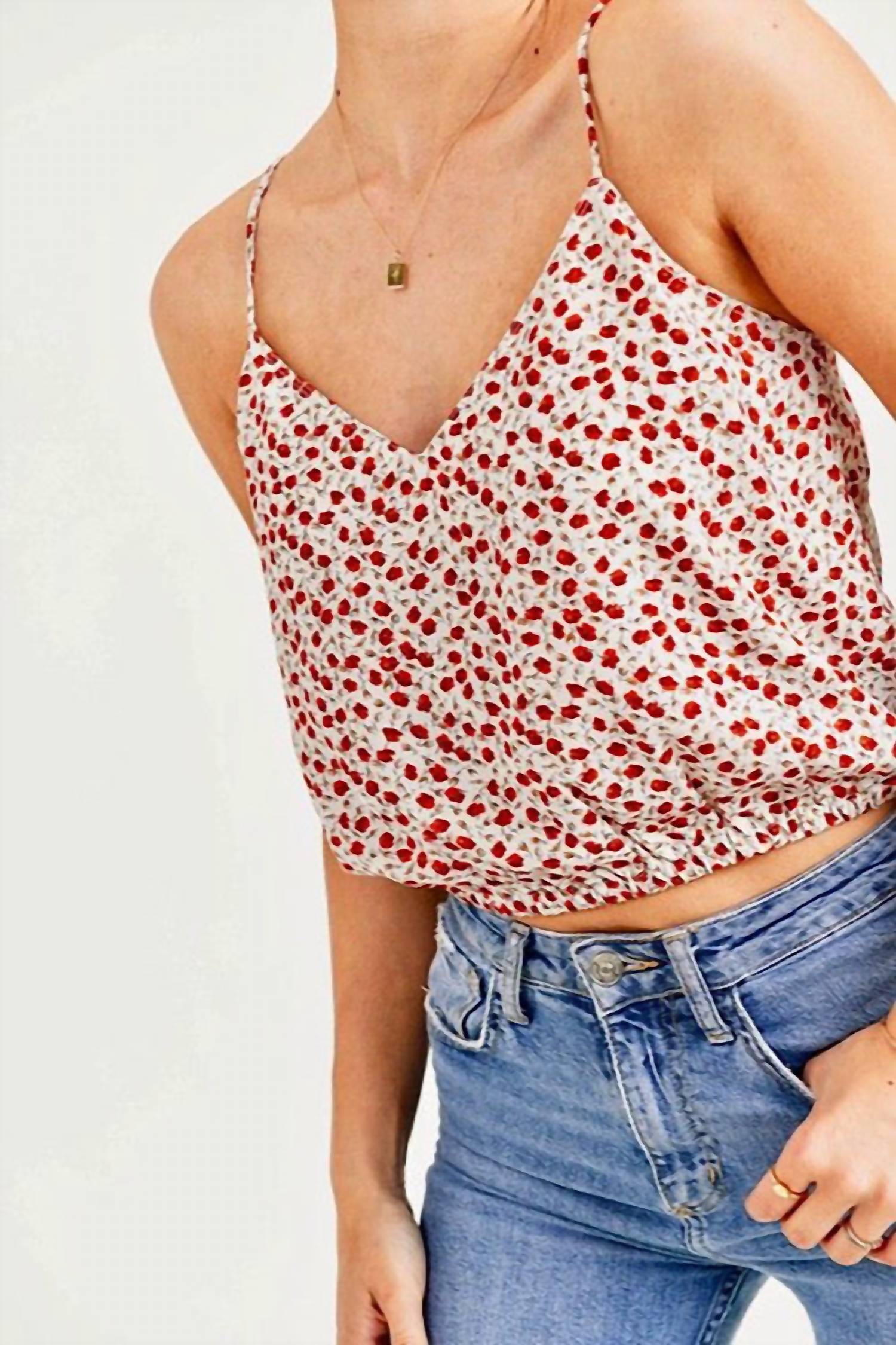 Кроп-топ с цветочным принтом в розовом цвете RESET by Jane
Кроп-топ с цветочным принтом в розовом цвете RESET by Jane