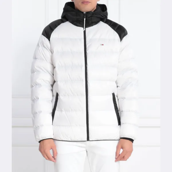 Легкий пуховик стандартного кроя Tommy Hilfiger, белый 
Легкий пуховик стандартного кроя Tommy Hilfiger, белый