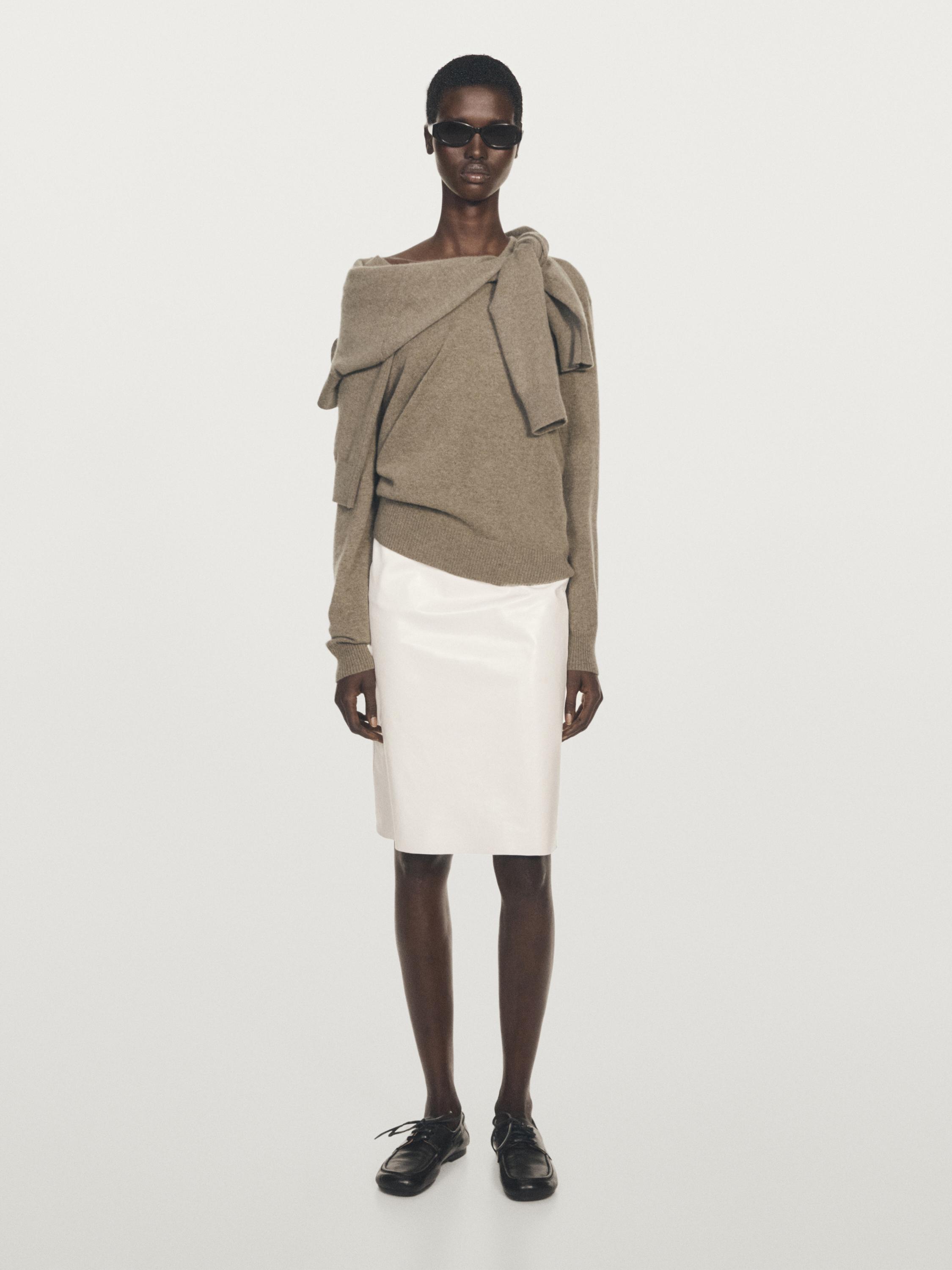 Вязаный свитер из 100% кашемира с V-образным вырезом Massimo Dutti, Bottle Green
Вязаный свитер из 100% кашемира с V-образным вырезом Massimo Dutti, Bottle Green