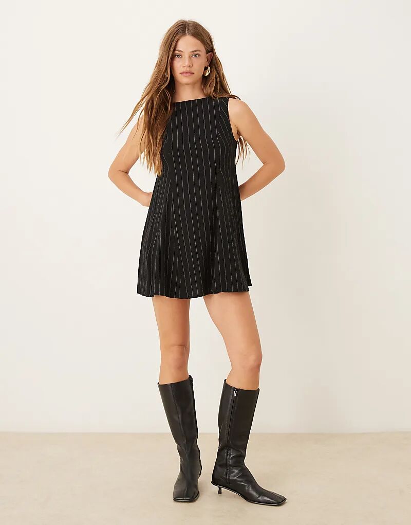 Мини-платье ASOS DESIGN из льняного кроя в черную полоску
Мини-платье ASOS DESIGN из льняного кроя в черную полоску