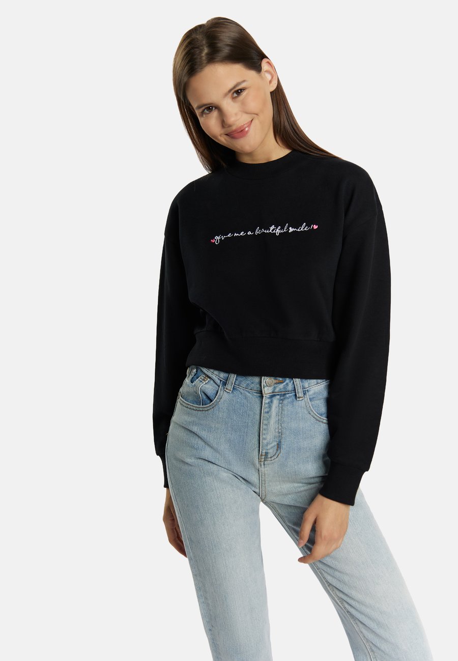 Джемпер myMo Jumper, Schwarz/Black
Джемпер myMo Jumper, Schwarz/Black