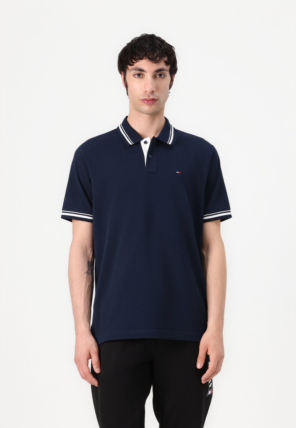 Рубашка поло TIPPED Tommy Jeans, темно-синий
Рубашка поло TIPPED Tommy Jeans, темно-синий
