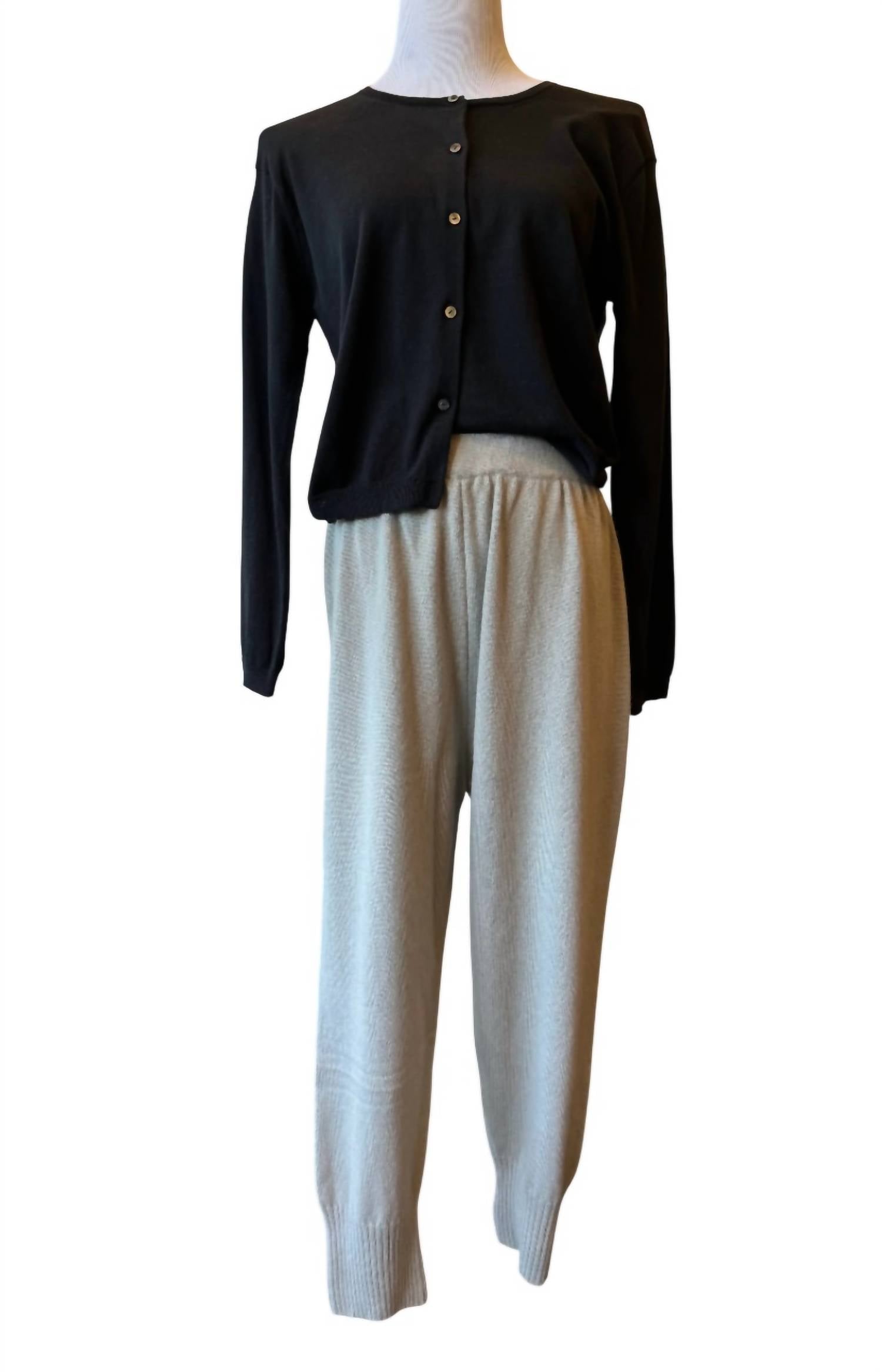 Женские кашемировые леггинсы бежевого цвета Evam Eva
Женские кашемировые леггинсы бежевого цвета Evam Eva