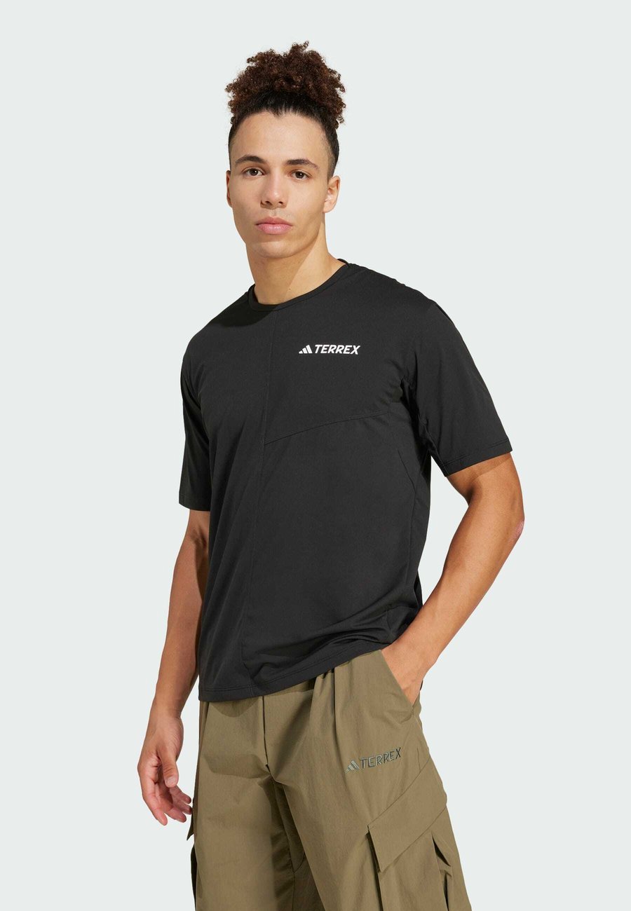 Футболка Adidas Terrex ADIDAS SPORTSWEAR, Black, Черный, Футболка Adidas Terrex ADIDAS SPORTSWEAR, Black
Футболка Adidas Terrex ADIDAS SPORTSWEAR, Black, Черный, Футболка Adidas Terrex ADIDAS SPORTSWEAR, Black