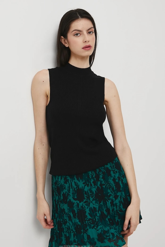 Топ Medicine, черный
Топ Medicine, черный