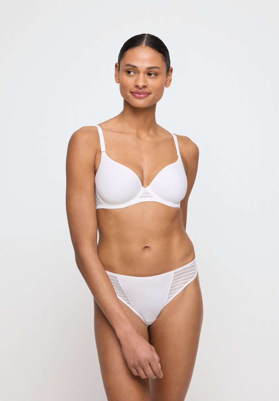 Брифы Marie Jo BASYL RIO, Natural/Off-White
Брифы Marie Jo BASYL RIO, Natural/Off-White