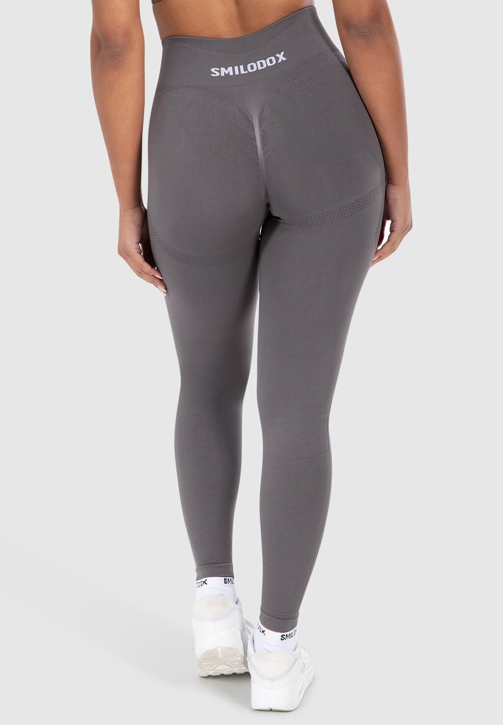 Тайтсы CETRINA SCRUNCH Smilodox, антрацит
Тайтсы CETRINA SCRUNCH Smilodox, антрацит