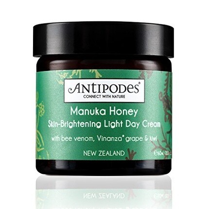 Легкий дневной крем Manuka Honey, отбеливающий кожу, Antipodes
Легкий дневной крем Manuka Honey, отбеливающий кожу, Antipodes