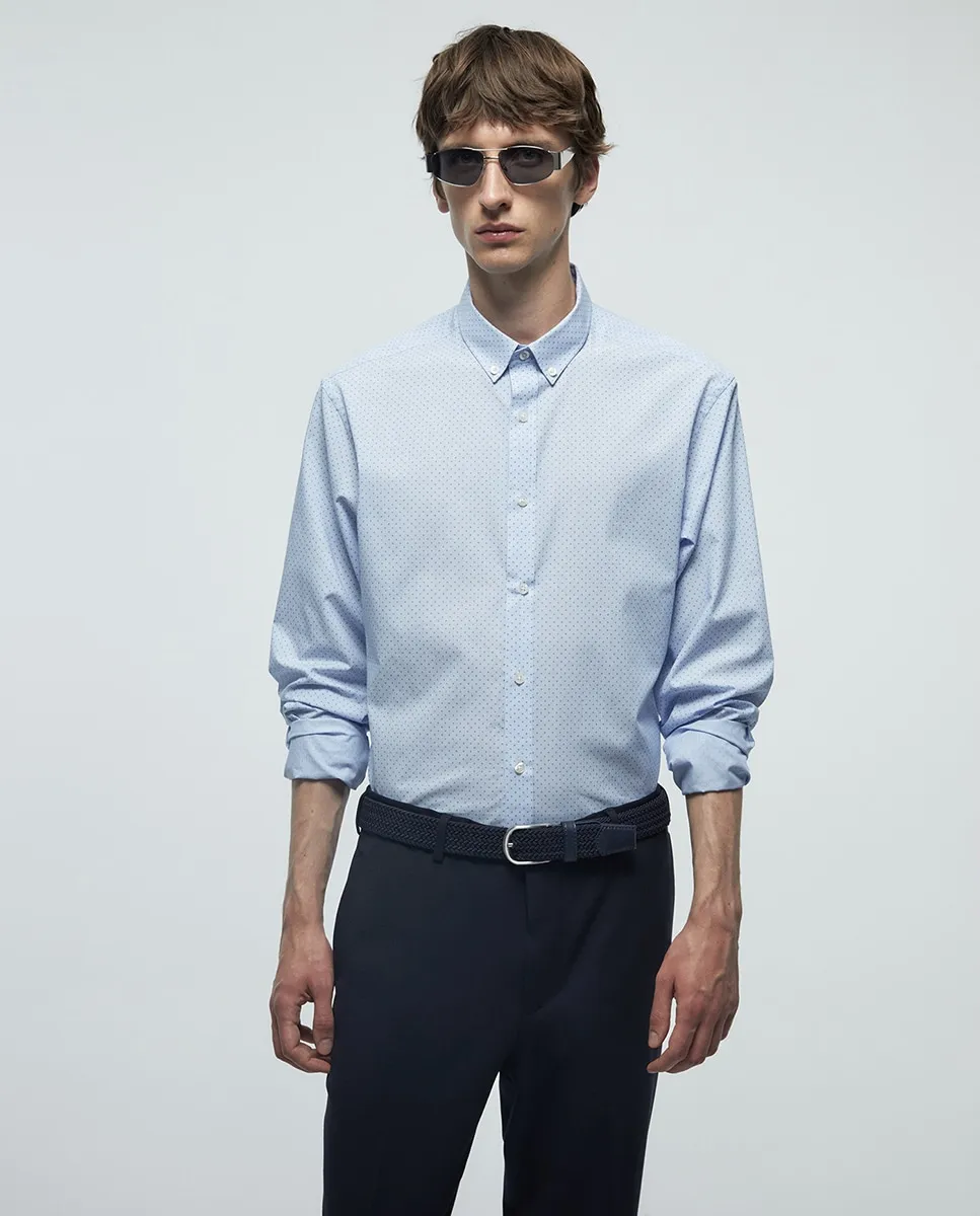 Стильная приталенная рубашка с принтом Sfera, светло-голубой
Стильная приталенная рубашка с принтом Sfera, светло-голубой