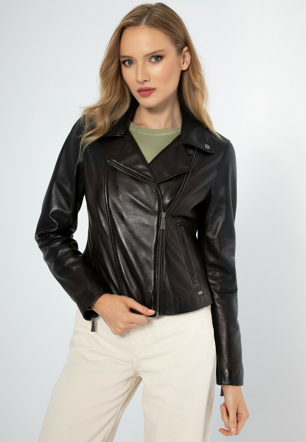 Кожаная куртка WITTCHEN, темно-коричневый
Кожаная куртка WITTCHEN, темно-коричневый