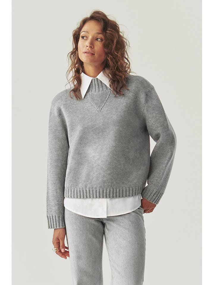 Свитер Malmana 1 серого цвета TATUUM
Свитер Malmana 1 серого цвета TATUUM