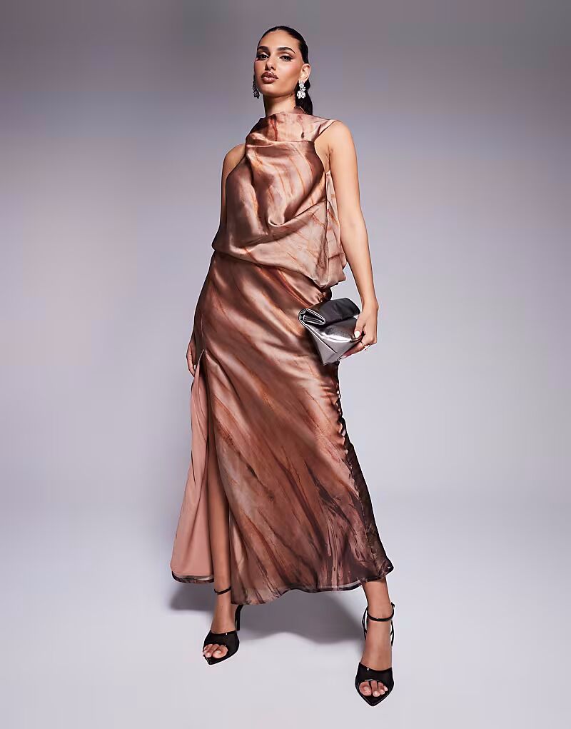 Платье макси с высоким воротом и драпировкой, с абстрактным принтом Asos Design
Платье макси с высоким воротом и драпировкой, с абстрактным принтом Asos Design