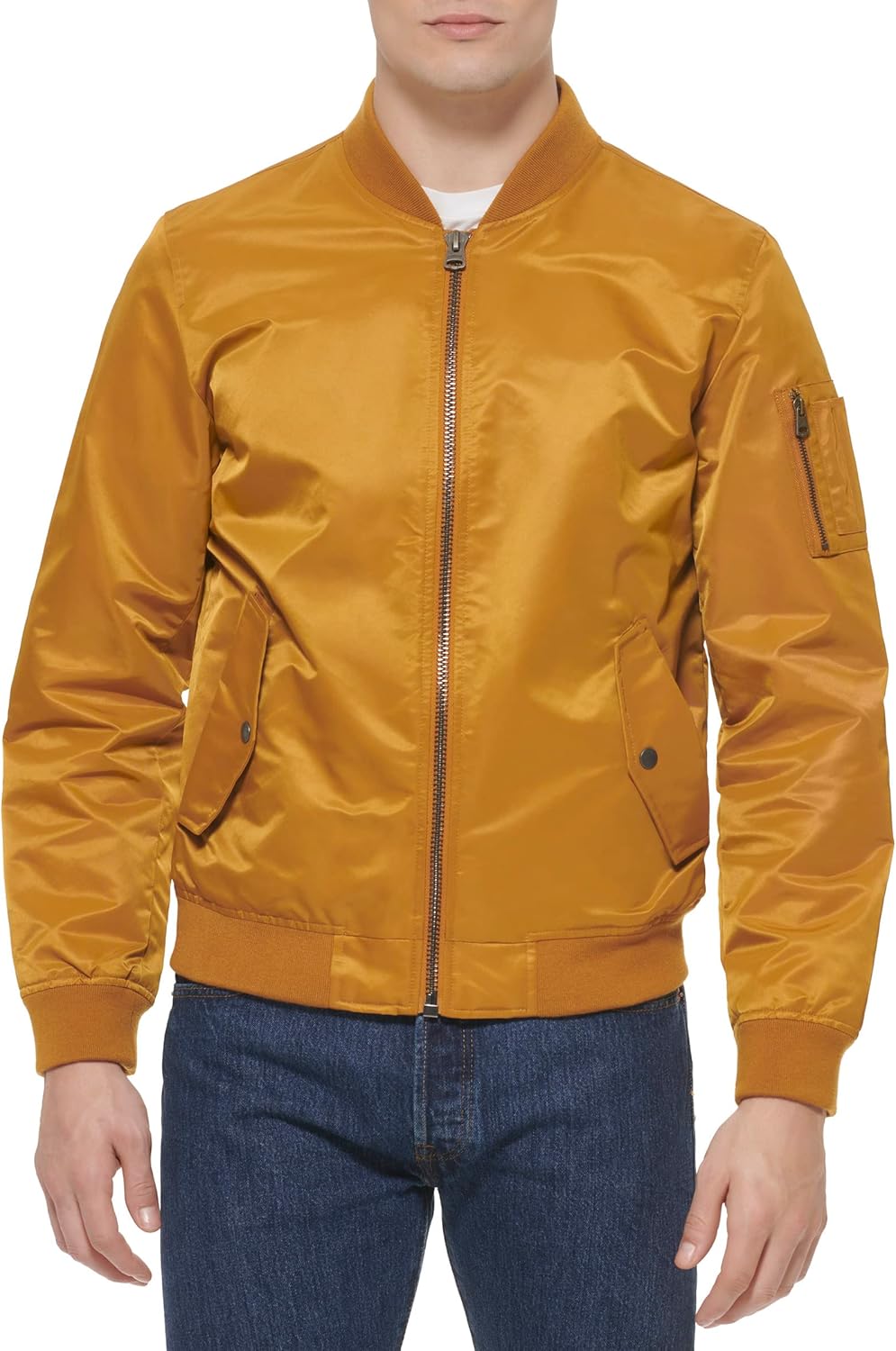 Легкая мужская куртка-бомбер Levi's MA-1 Flight на молнии, Spice Ma-1 Unfilled
Легкая мужская куртка-бомбер Levi's MA-1 Flight на молнии, Spice Ma-1 Unfilled