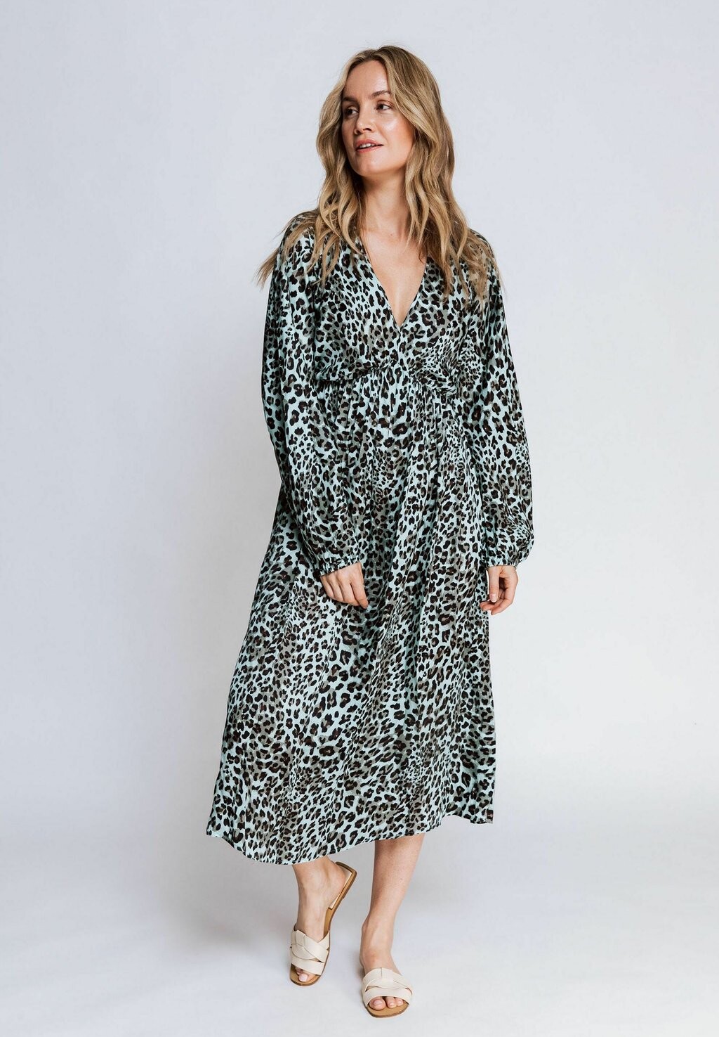 Повседневное платье BADOI Zhrill, зеленый
Повседневное платье BADOI Zhrill, зеленый