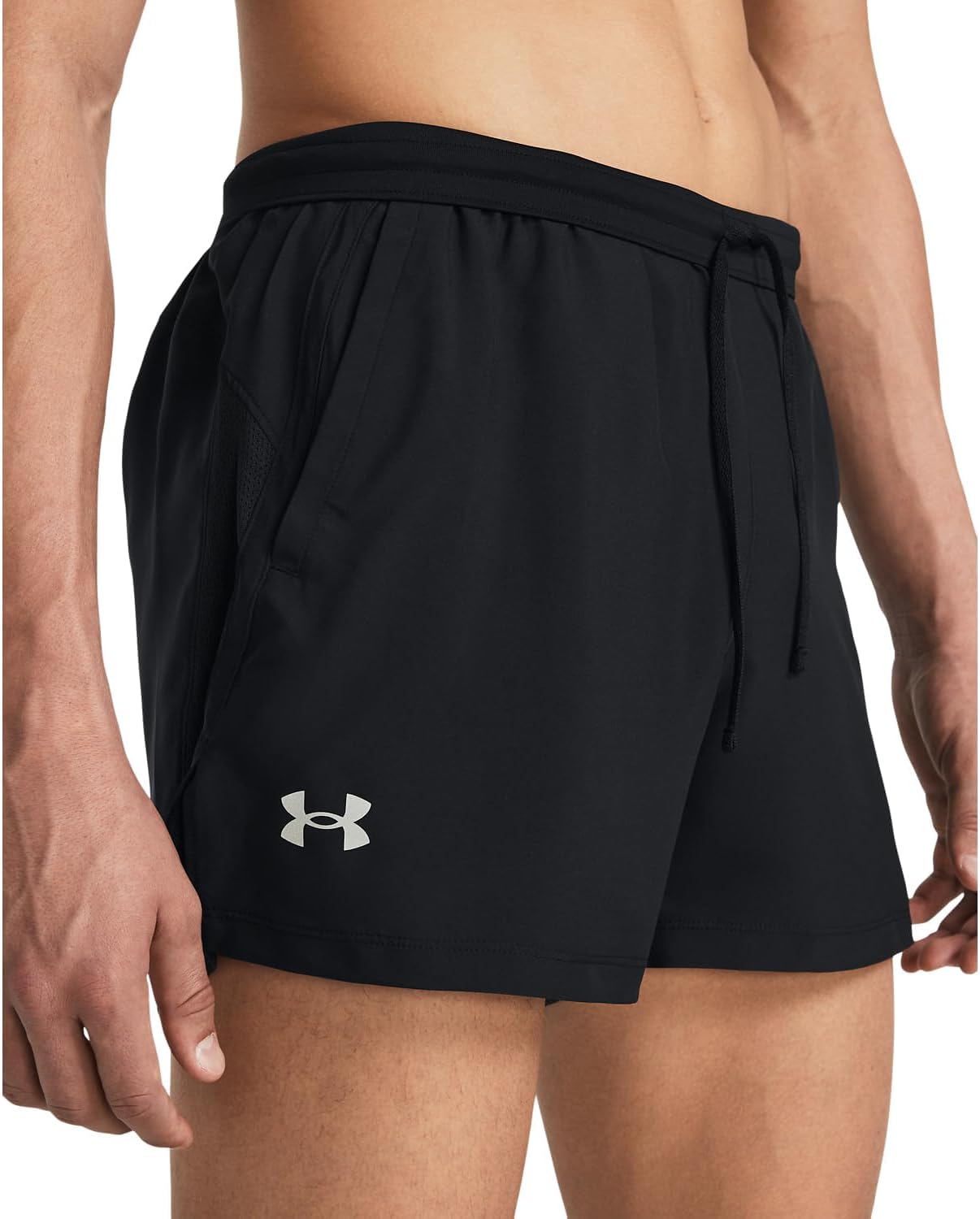 Мужские шорты Under Armour Launch Run 5", (001) Black/Black/Reflective
Мужские шорты Under Armour Launch Run 5", (001) Black/Black/Reflective