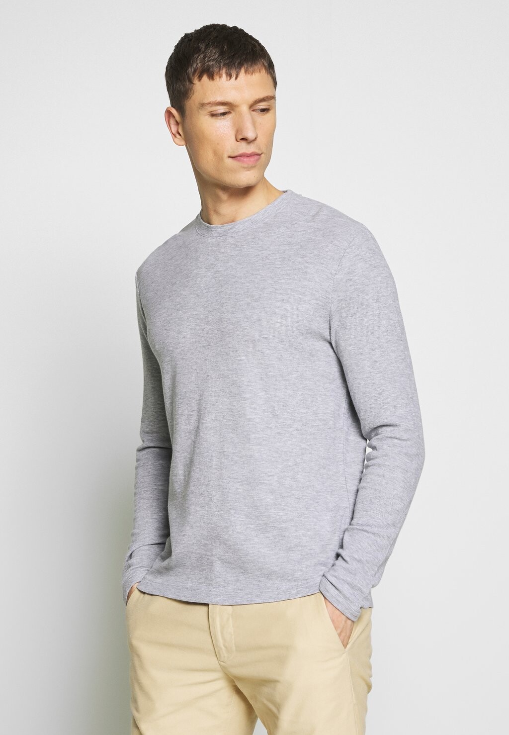 Рубашка с длинным рукавом CLIVE NN.07, цвет grey melange
Рубашка с длинным рукавом CLIVE NN.07, цвет grey melange