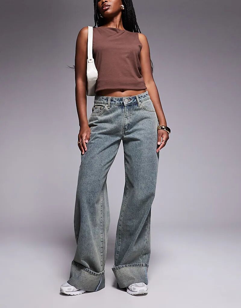 Джинсы Liquor N Poker с завышенной талией и подворотами, мешковатые, кислотно-синего цвета
Джинсы Liquor N Poker с завышенной талией и подворотами, мешковатые, кислотно-синего цвета