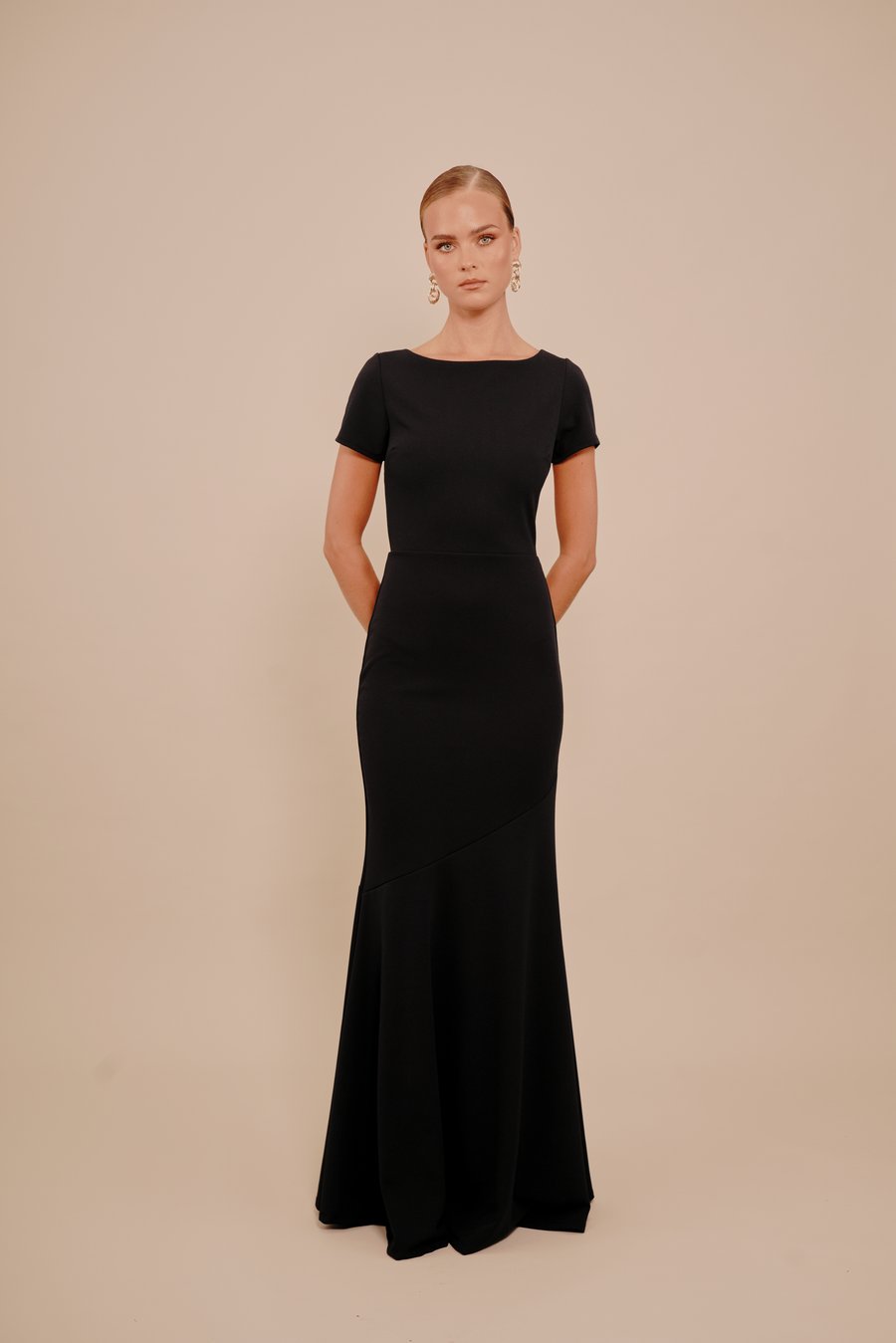 Платье WAL G. ANNABELLE SCOOP, Navy Blue/Dark Blue
Платье WAL G. ANNABELLE SCOOP, Navy Blue/Dark Blue