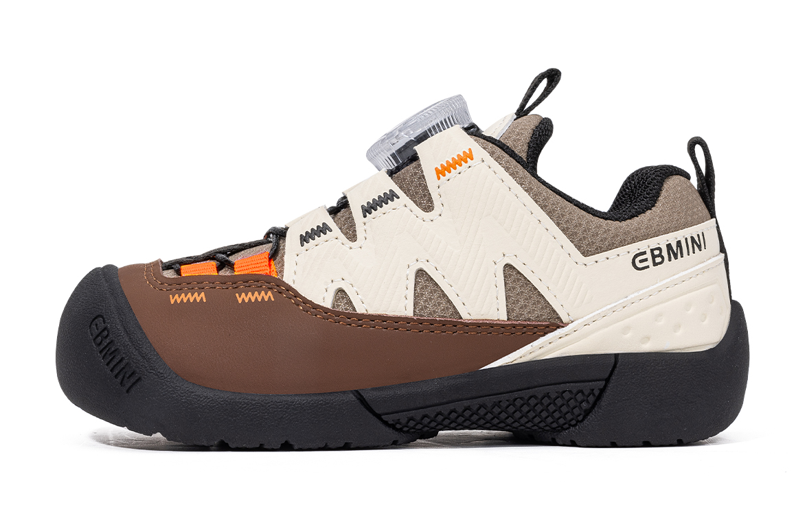Низкие детские кроссовки для бега. Возраст 3–7 лет. EBMINI, бежевый/коричневый
Низкие детские кроссовки для бега. Возраст 3–7 лет. EBMINI, бежевый/коричневый
