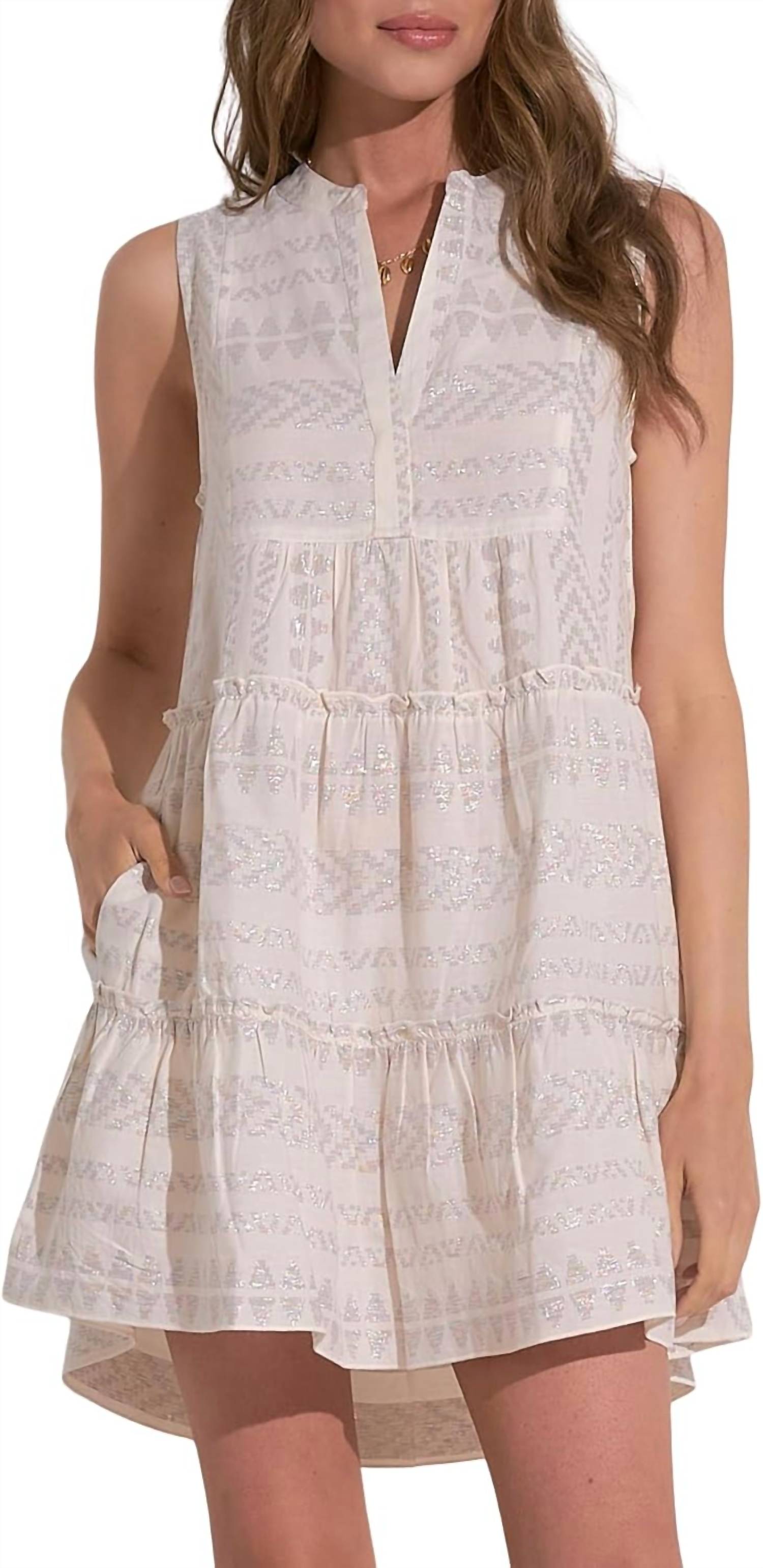 Мини-платье фасона трапеция с принтом "стрелы" в натуральных тонах ELAN
Мини-платье фасона трапеция с принтом "стрелы" в натуральных тонах ELAN