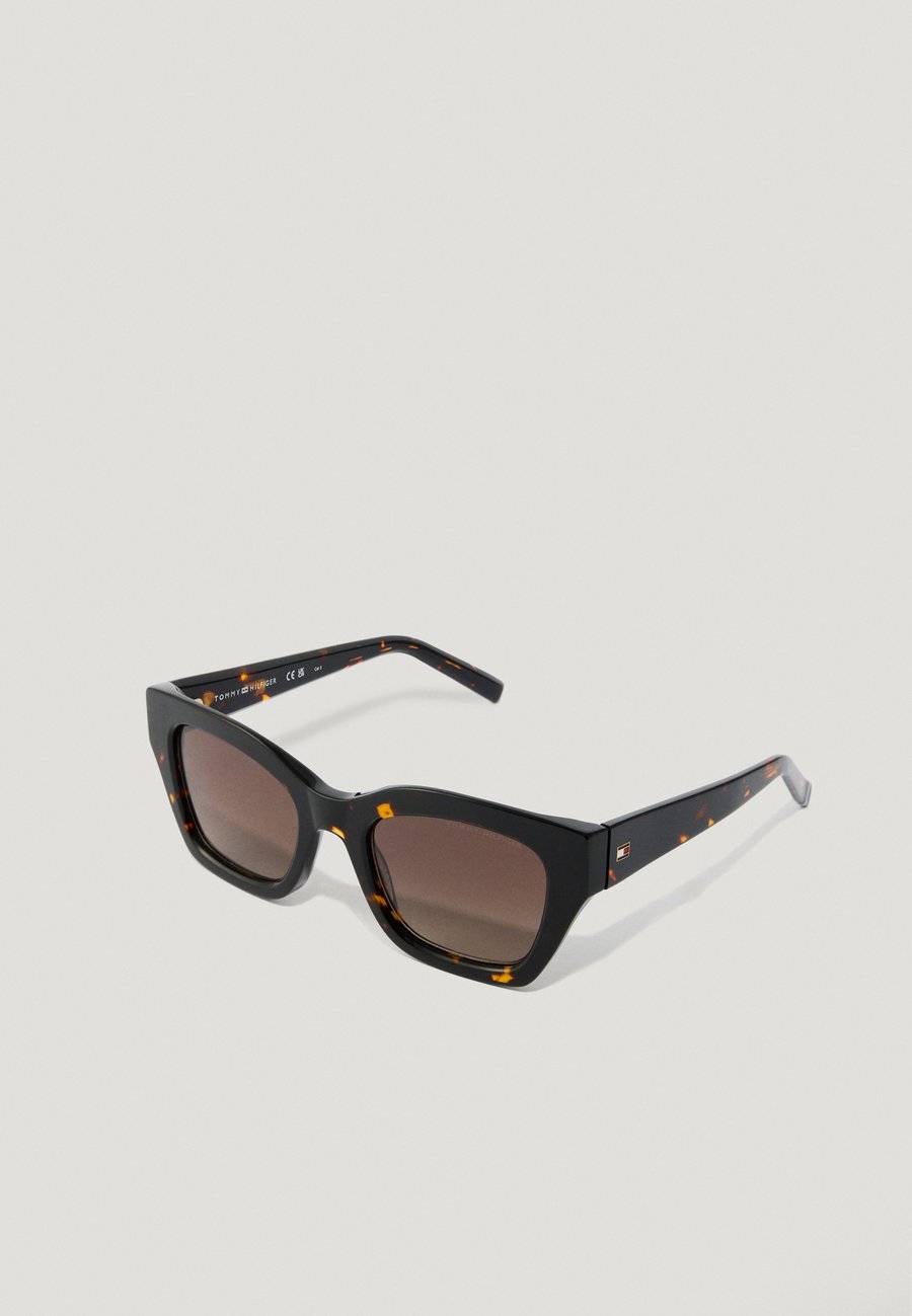 Солнцезащитные очки Tommy Hilfiger Sunglasses, Havana/Brown
Солнцезащитные очки Tommy Hilfiger Sunglasses, Havana/Brown
