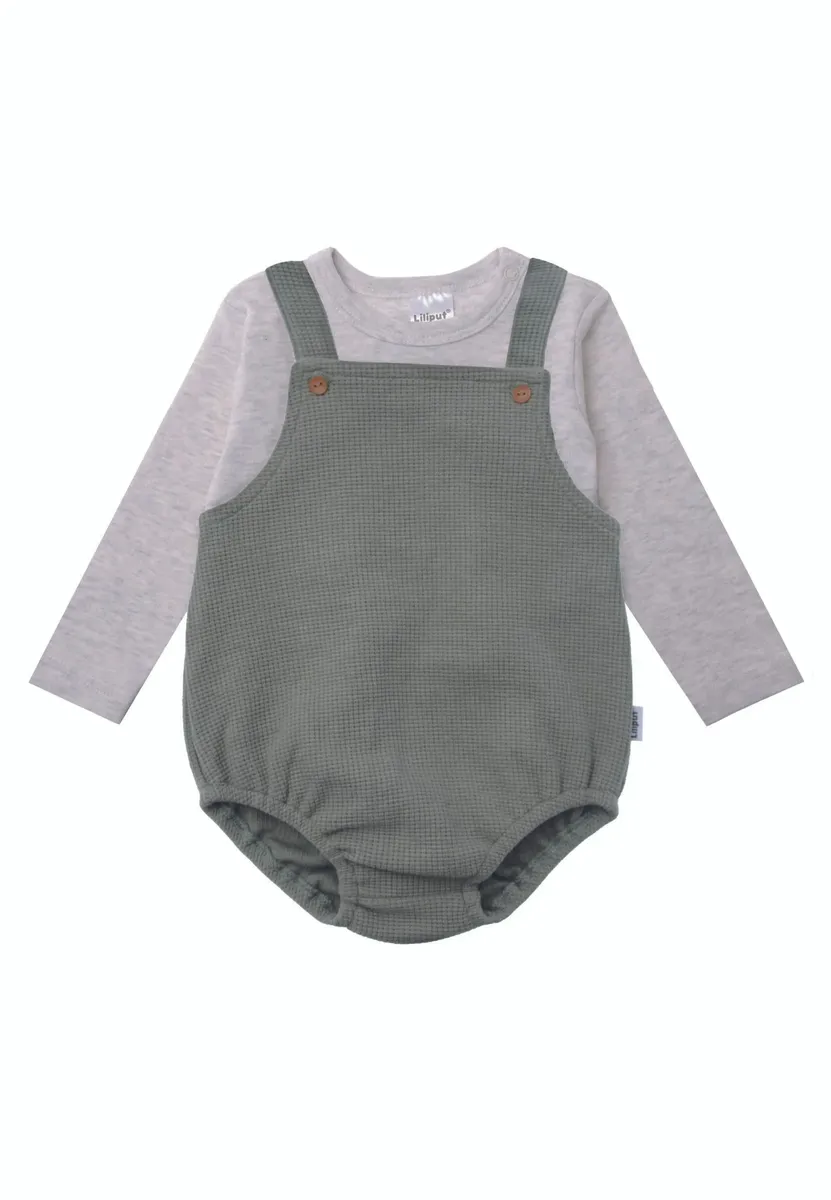 Комбинезон Liliput, состоящий из шорт с нагрудником и рубашки с длинными рукавами, зеленый