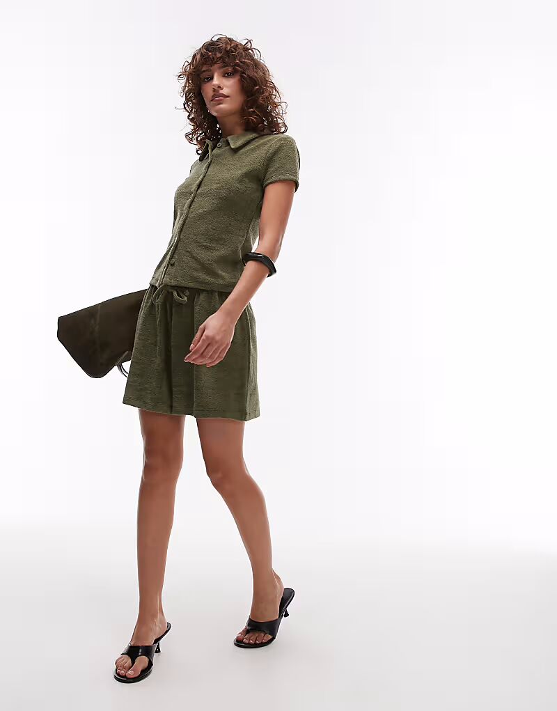 Шорты с кулиской и шнурком цвета хаки Topshop
Шорты с кулиской и шнурком цвета хаки Topshop