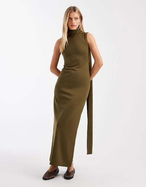 Платье макси без рукавов с шарфом ASOS DESIGN цвета хаки
Платье макси без рукавов с шарфом ASOS DESIGN цвета хаки