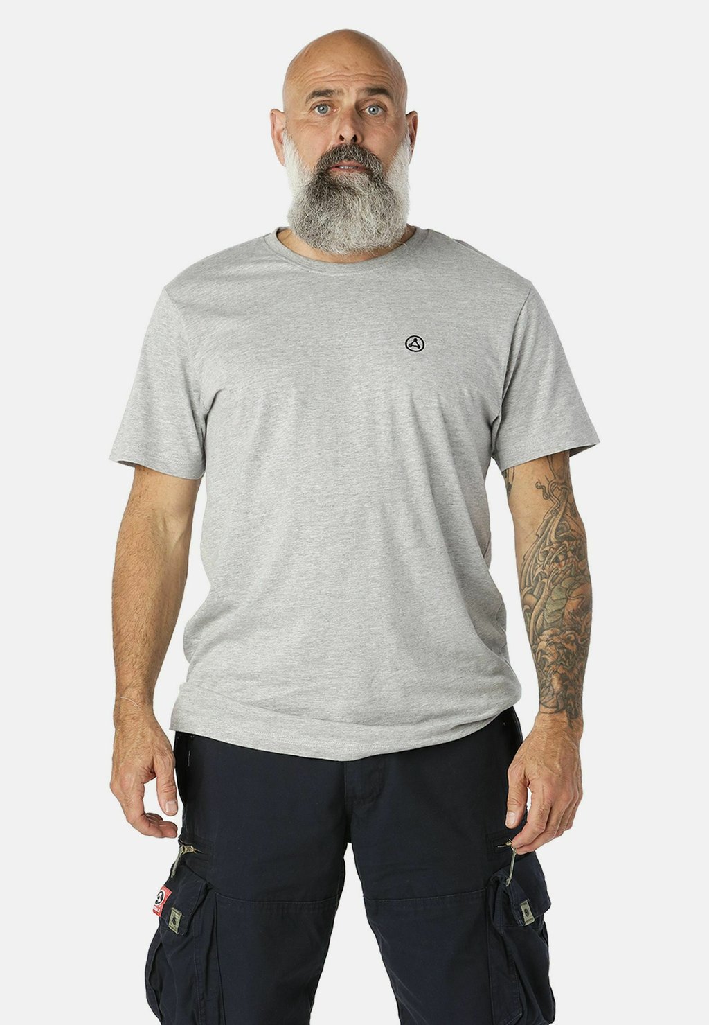 Базовая футболка SMALL LOGO Molecule, серый
Базовая футболка SMALL LOGO Molecule, серый