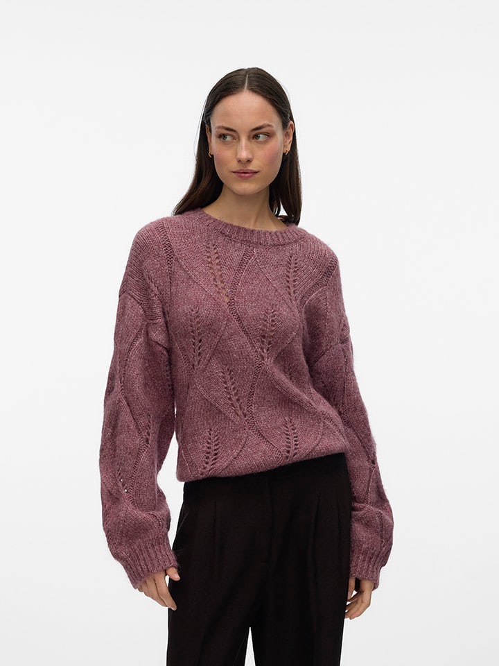 Фиолетовый свитер Vero Moda
Фиолетовый свитер Vero Moda