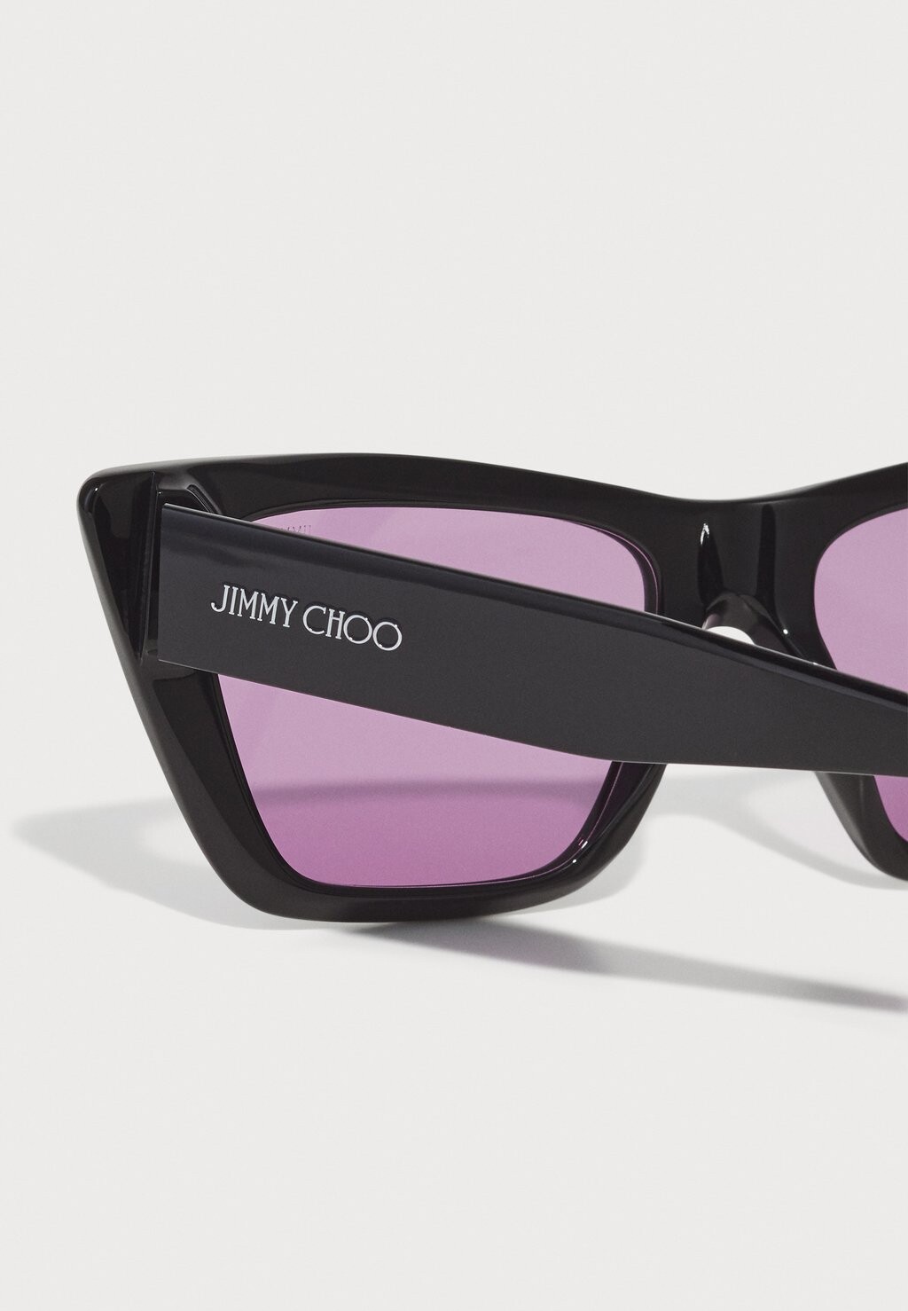 Солнцезащитные очки Jimmy Choo, черный
Солнцезащитные очки Jimmy Choo, черный