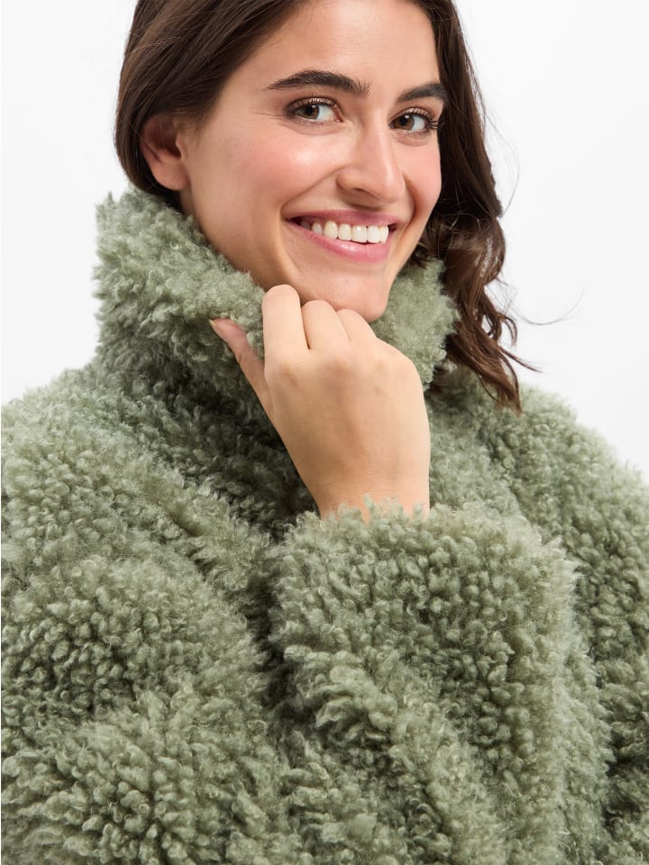 Куртка AMBER & JUNE
Куртка AMBER & JUNE