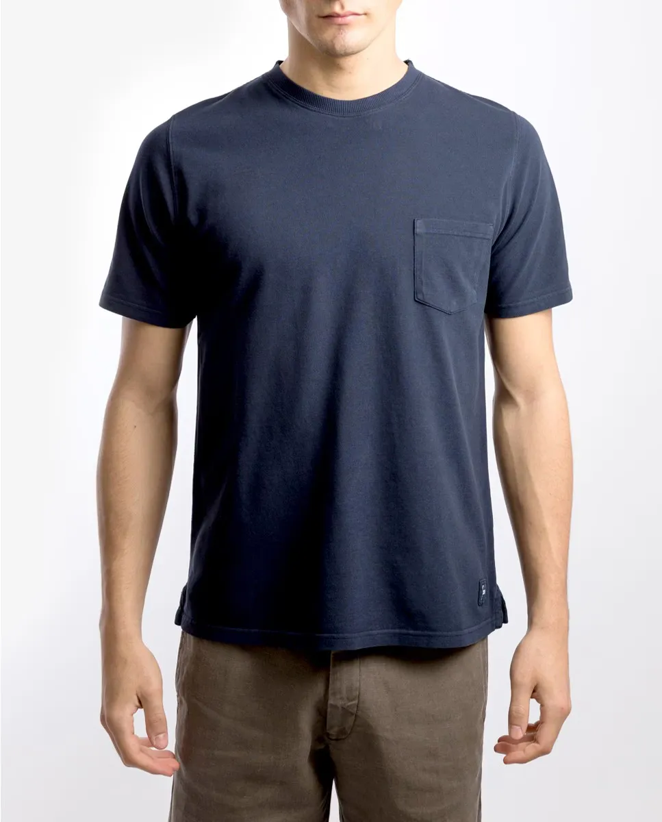 Мужская темно-синяя футболка с коротким рукавом Wickett Jones, темно-синий
Мужская темно-синяя футболка с коротким рукавом Wickett Jones, темно-синий