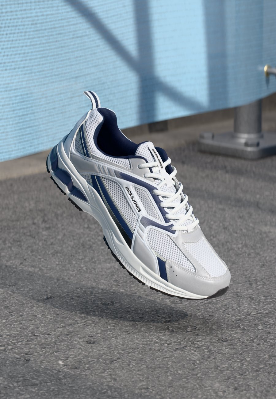 Кроссовки Jack & Jones JFWTOKYO, Bright White/Medieval Blue/White
Кроссовки Jack & Jones JFWTOKYO, Bright White/Medieval Blue/White