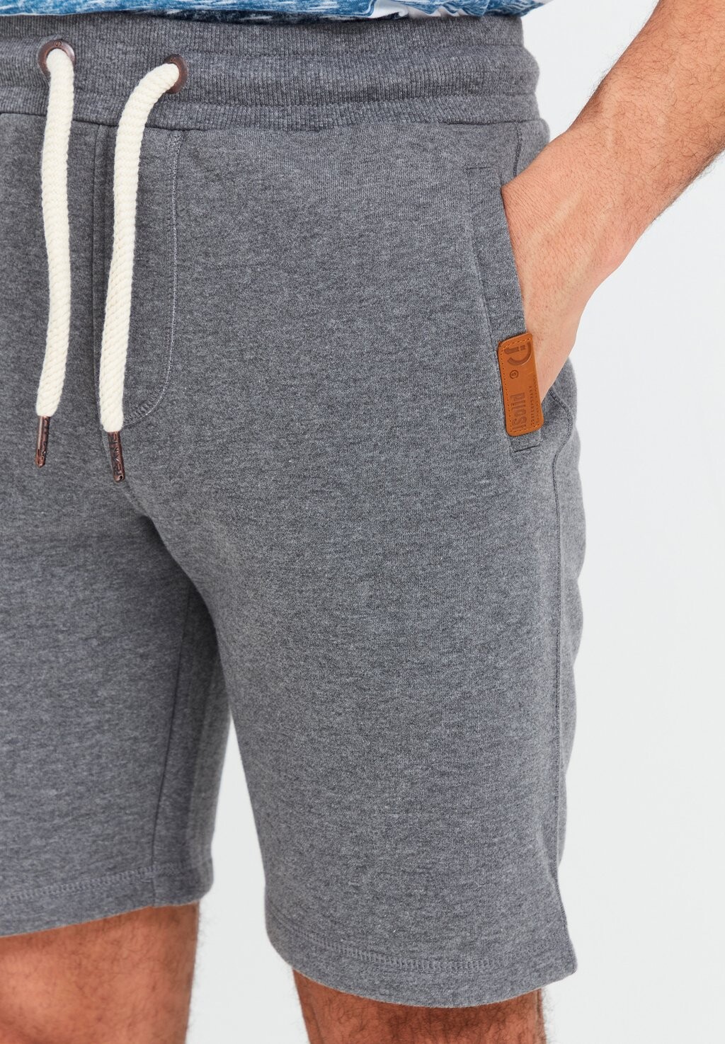 Шорты SDTRIPPO Solid, серый
Шорты SDTRIPPO Solid, серый