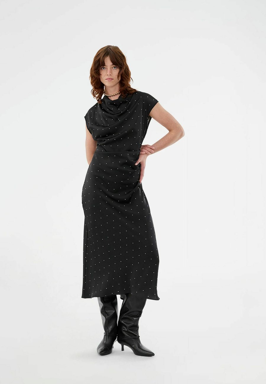 Платье Modström TAILORMD PRINT , Black Dot/Black
Платье Modström TAILORMD PRINT , Black Dot/Black