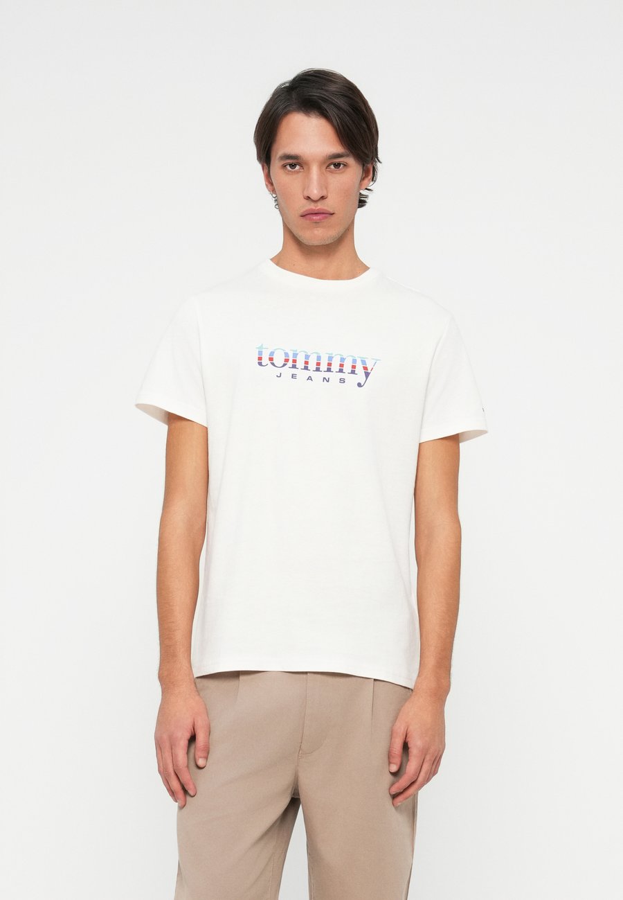 Футболка Tommy Jeans SLIM ENTRY DNA, Ancient White/White, Белый, Футболка Tommy Jeans SLIM ENTRY DNA, Ancient White/White
Футболка Tommy Jeans SLIM ENTRY DNA, Ancient White/White, Белый, Футболка Tommy Jeans SLIM ENTRY DNA, Ancient White/White