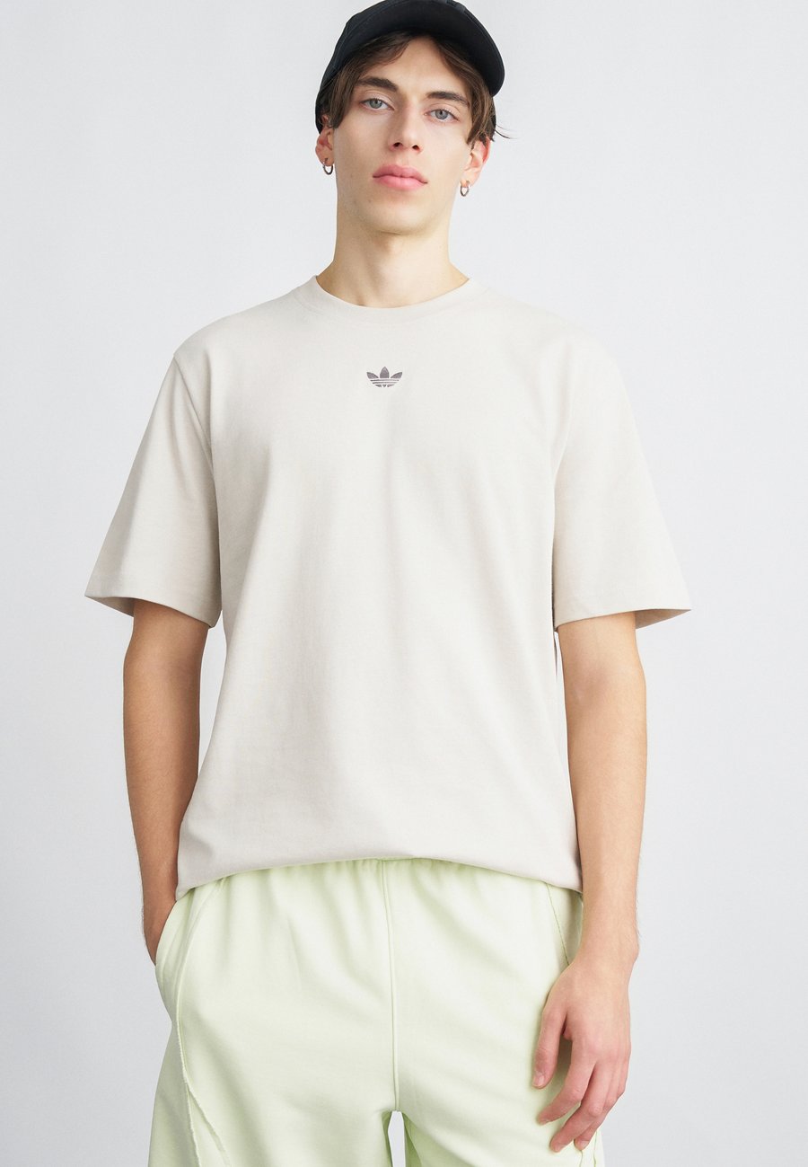 Шорты Adidas Originals ADILENIUM , Almost Lime/Green
Шорты Adidas Originals ADILENIUM , Almost Lime/Green