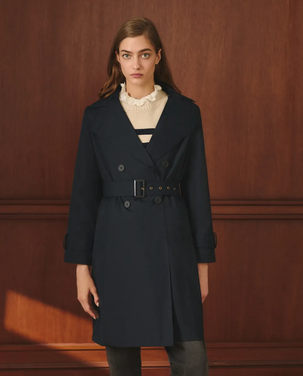 Длинное женское пальто-тренч однотонное Lloyd's, темно-синий
Длинное женское пальто-тренч однотонное Lloyd's, темно-синий